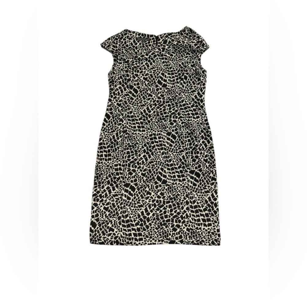 Jones Wear Black and Cream Midi Dress